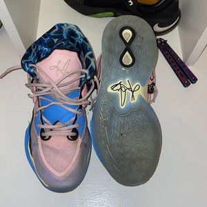 Kyrie 8 Valentine’s Day